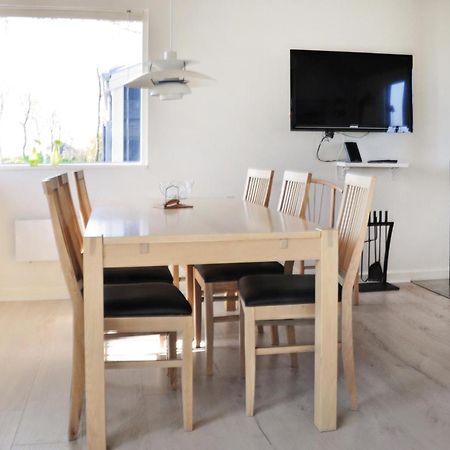 Cozy Home In Otterup With Kitchen Экстерьер фото