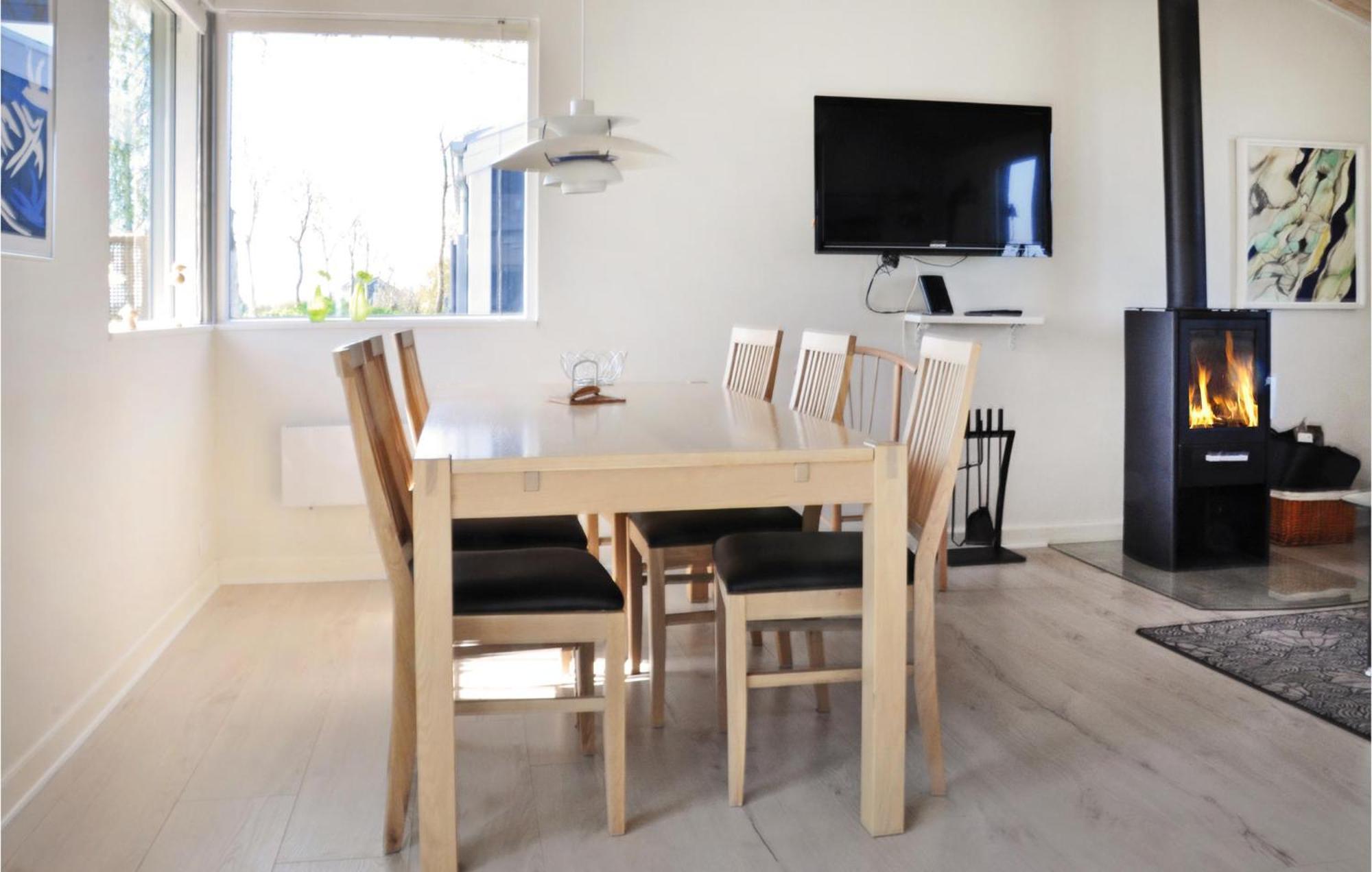 Cozy Home In Otterup With Kitchen Экстерьер фото
