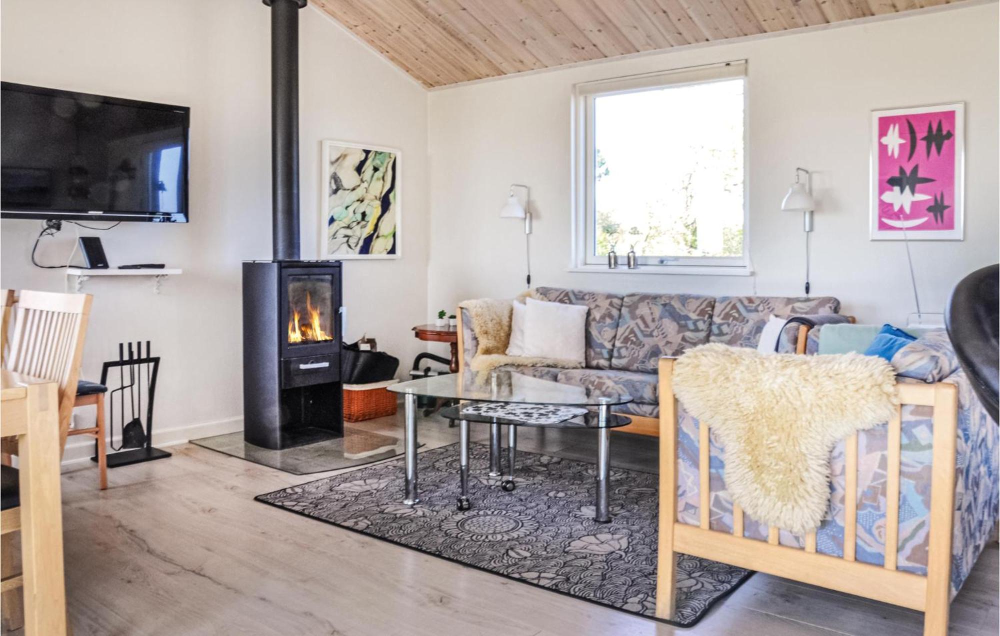 Cozy Home In Otterup With Kitchen Экстерьер фото